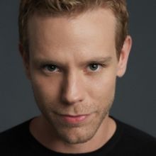 BWW Review: Adam Pascal 'So Far...' Charms Audience at Nashville's Tennessee Performi