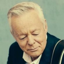 Tommy Emmanuel Releases 'White Freight Liner Blues' Collab With Molly Tuttle From Upc