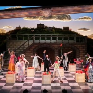 Review: EMMA is Eccentric at the Denver Center