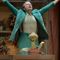 Review: LITTLE SHOP OF HORRORS at Opéra Comique