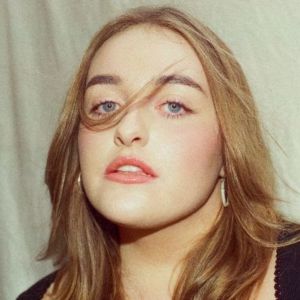 Nell Mescal Shares New Single 'Warm Body'