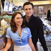 Sara Bareilles and Gavin Creel to Host Next WAITRESS Cast Album Karaoke