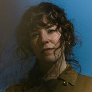 Rachel Bobbitt Shares New Single 'Clay Feet'