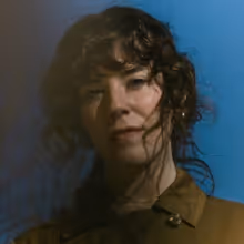 Rachel Bobbitt Shares New Single 'Clay Feet'