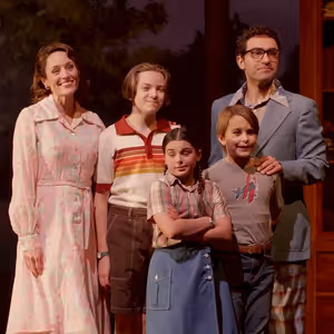 Video: First Look at FUN HOME at the Huntington Theatre