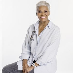 Dionne Warwick to Headline Final Show at Apollo Theater Before Renovation