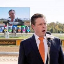 Tenor Anthony Kearns Joined The Maryland Million Celebrations