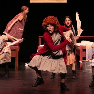 Review: Orpheus Musical Theatre's Presentation of ANNIE at Meridian Theatres @ Centrepointe