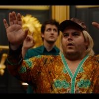 VIDEO: Watch an Interview With Josh Gad & the Cast of AVENUE FIVE