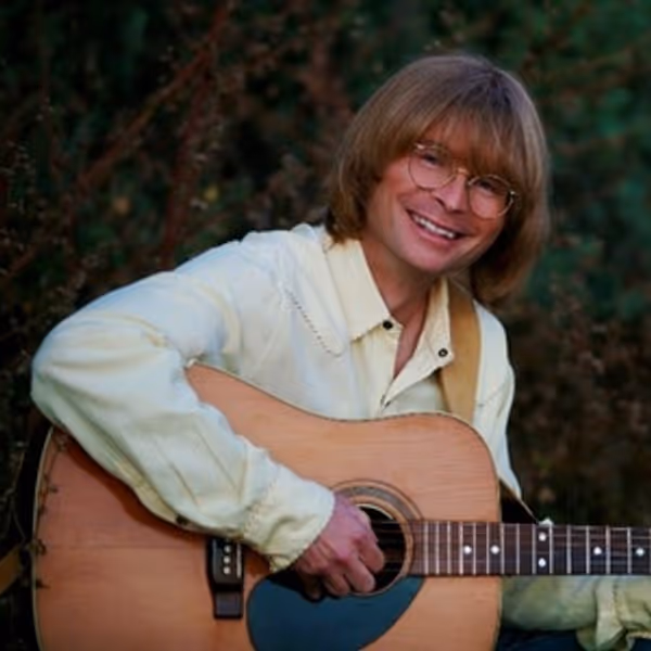 A JOHN DENVER CHRISTMAS is Coming to Broadway in Chicago's Broadway Playhouse Photo