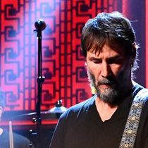 Keanu Reeves' Band Dogstar Performs JOY on THE TONIGHT SHOW