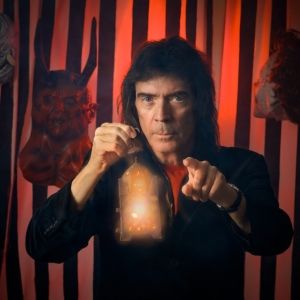 Steve Hackett Announces 'The Circus And The Nightwhale' Conceptual Studio Album