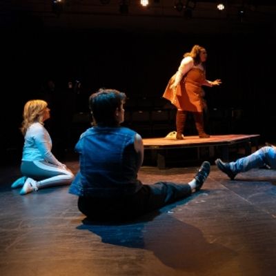 Review: COLLECTIVE RAGE: A PLAY IN 5 BETTIES at Burbage Theatre Co.