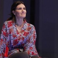 Review Roundup: What Did Critics Think of SKINTIGHT Starring Idina Menzel at Geffen…
