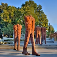 Arts on the Ave, Vancouver Biennale, and TELUS to Reveal WALKING FIGURES
