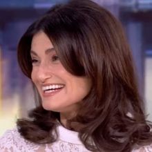 Video: How Idina Menzel Prepared to Climb Trees for REDWOOD
