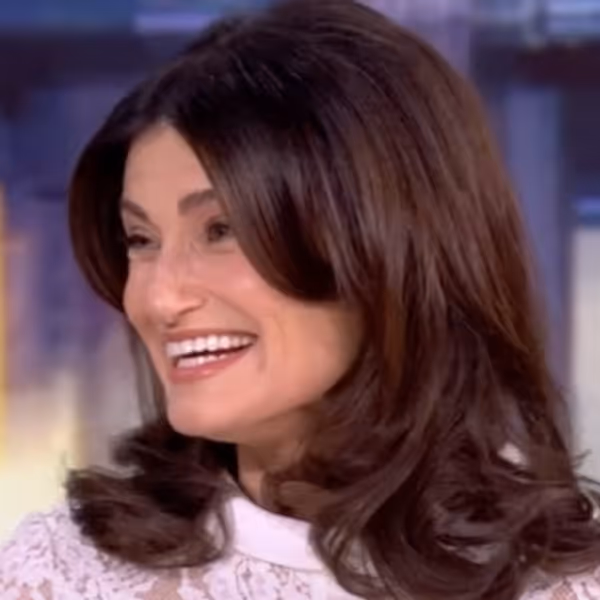 Video: How Idina Menzel Prepared to Climb Trees for REDWOOD Photo