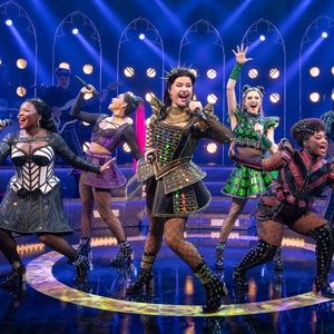 Review: SIX at Broadway At The Hobby Center