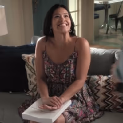 VIDEO: Ahead Of Series Finale, The CW Shares JANE THE VIRGIN 'Chapter One Hundred' Scene
