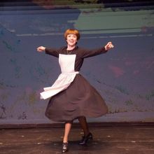 Review: THE SOUND OF MUSIC at Dutch Apple Dinner Theatre