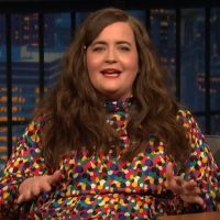 VIDEO: Aidy Bryant Says She Made Harry Styles Eat out of a Trash Can on LATE NIGHT… Video