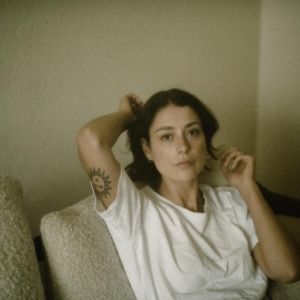 Grace Cummings Releases Album Title Track 'Ramona'