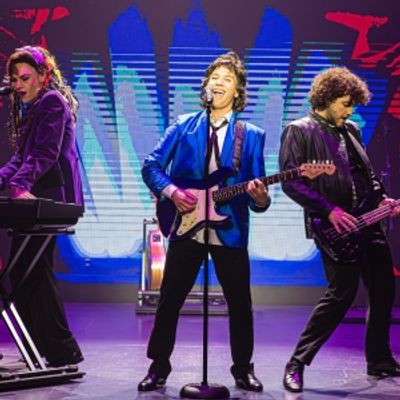 Review: THE WEDDING SINGER at Royale Theatre At Planet Royale