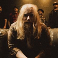 Blacktop Mojo Brings Raw Energy to the Modern Rock Scene