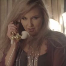 Justine Blazer Debuts New Blues Single 'Bad Love'