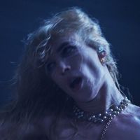 Video: 2hollis Releases New Concert Film from Los Angeles Performance Video