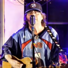 Nashville's Rockin' Rich Lynch Releases '80 Days Around the World'