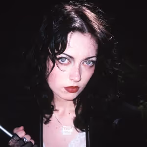 Violet Grohl Sets Release of Debut Album 'Be Sweet To Me;' Shares New Track