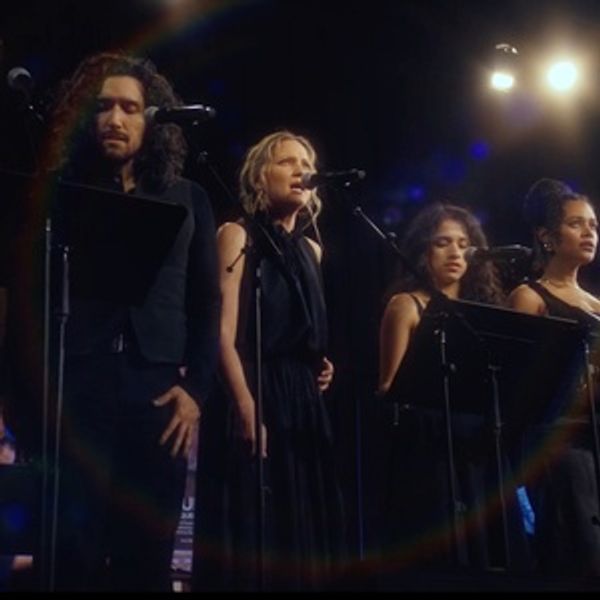 Video: Jennifer Nettles Sings 'Split Second Life Changing Moment' From GIULIA Photo