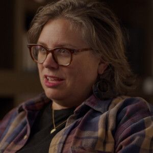 Video: Playwright Stephanie Alison Walker Talks ADIRONDACK CHAIR CIRCLE at Steppenwol