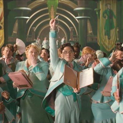 Video: Behind the Scenes of WICKED: FOR GOOD with Bowen Yang and Bronwyn James
