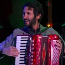 VIDEO: Josh Groban & Joseph Gordon-Levitt Face Off in Instrument Challenge on THAT'S…