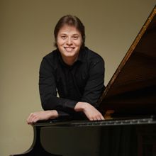 Park ICM Pianist Ilya Shmukler to Perform First Kansas City Concert Since Summer Vict