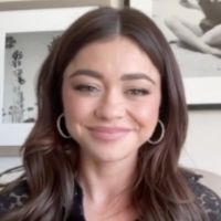 Video: Adam Devine & Sarah Hyland Discuss Reuniting in PITCH PERFECT: BUMPER IN…