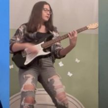 VIDEO: Two River's Tiny Shakes Performs ROMEO AND JULIET Opening in a New Song