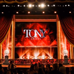 Wake Up With BWW 6/13: TONY AWARDS Ratings, Reviews, Performances, Photos, and More!
