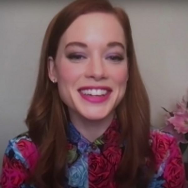 VIDEO: Jane Levy Talks ZOEY'S EXTRAORDINARY PLAYLIST on LATE NIGHT WITH SETH MEYERS - Broadway Theater Video