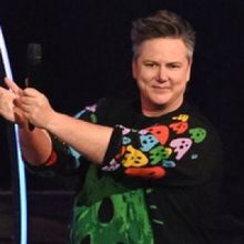 Hannah Gadsby's GENDER AGENDA to Premiere on Netflix in March