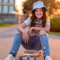 14-Year-Old Pop Artist Anna Goldsmith Inspires Audiences To “Shine” with New Single
