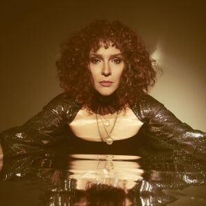 Lily Vakili to Open for John Douglas (Trashcan Sinatras) on US Tour Dates