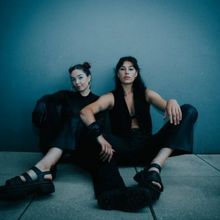 FIIZ Releases Intoxicating New Single 'Lungs'