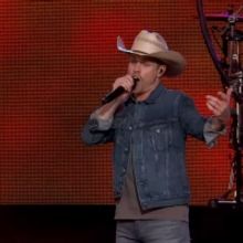 VIDEO: Watch Dustin Lynch Perform 'Ridin' Roads' on JIMMY KIMMEL LIVE!