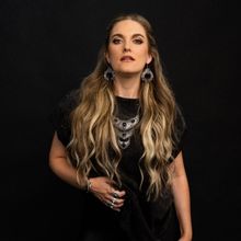 Kasey Tyndall Releases 'O Come All Ye Faithful' Cover