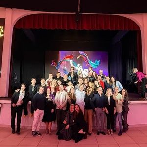 TV: EL TIEMPO ENTRE COSTURAS, EL MUSICAL regresa triunfal al Teatro Calderón de Madrid
