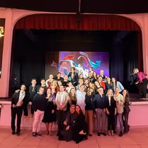 TV: EL TIEMPO ENTRE COSTURAS, EL MUSICAL regresa triunfal al Teatro Calderón de Madrid