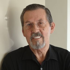 Three-Time Tony Award-Winning Designer Robin Wagner Dies at 89